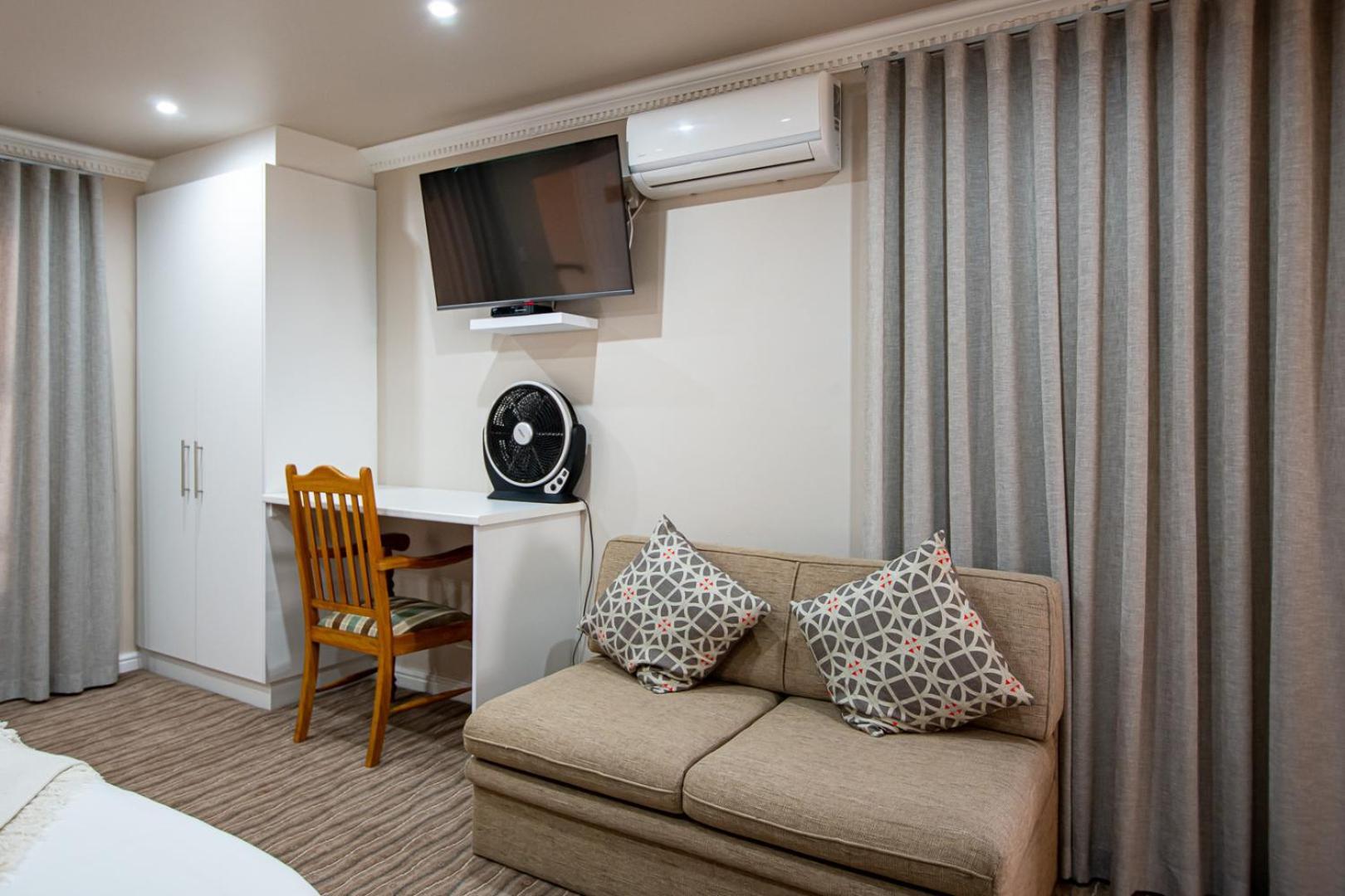 Guesthouse De Tijger Lodge Parow Εξωτερικό φωτογραφία