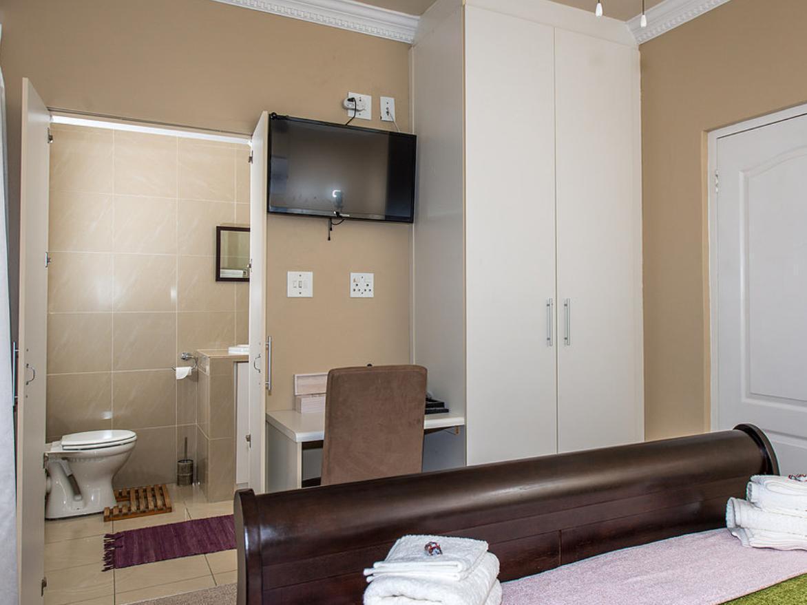 Guesthouse De Tijger Lodge Parow Εξωτερικό φωτογραφία
