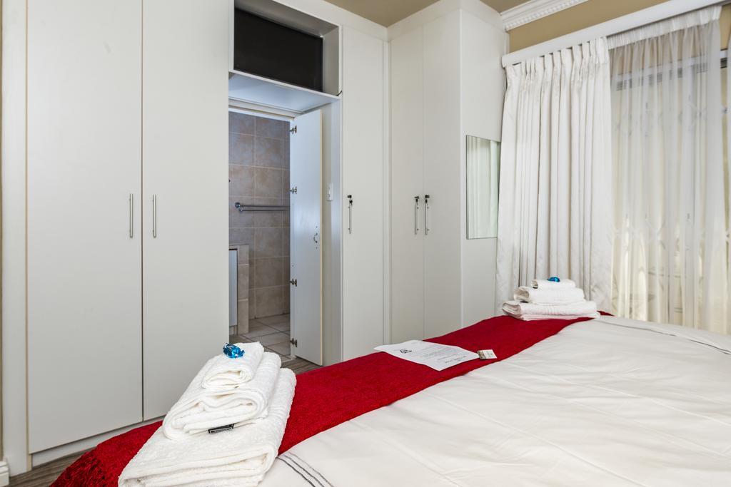 Guesthouse De Tijger Lodge Parow Εξωτερικό φωτογραφία